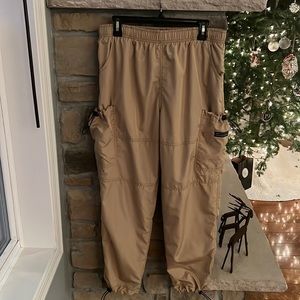 Urban Outfitters Men’s Nylon Cargo Pants Size L